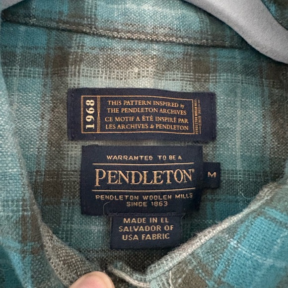 Women’s Pendleton Wool Flannel - Picture 3 of 4